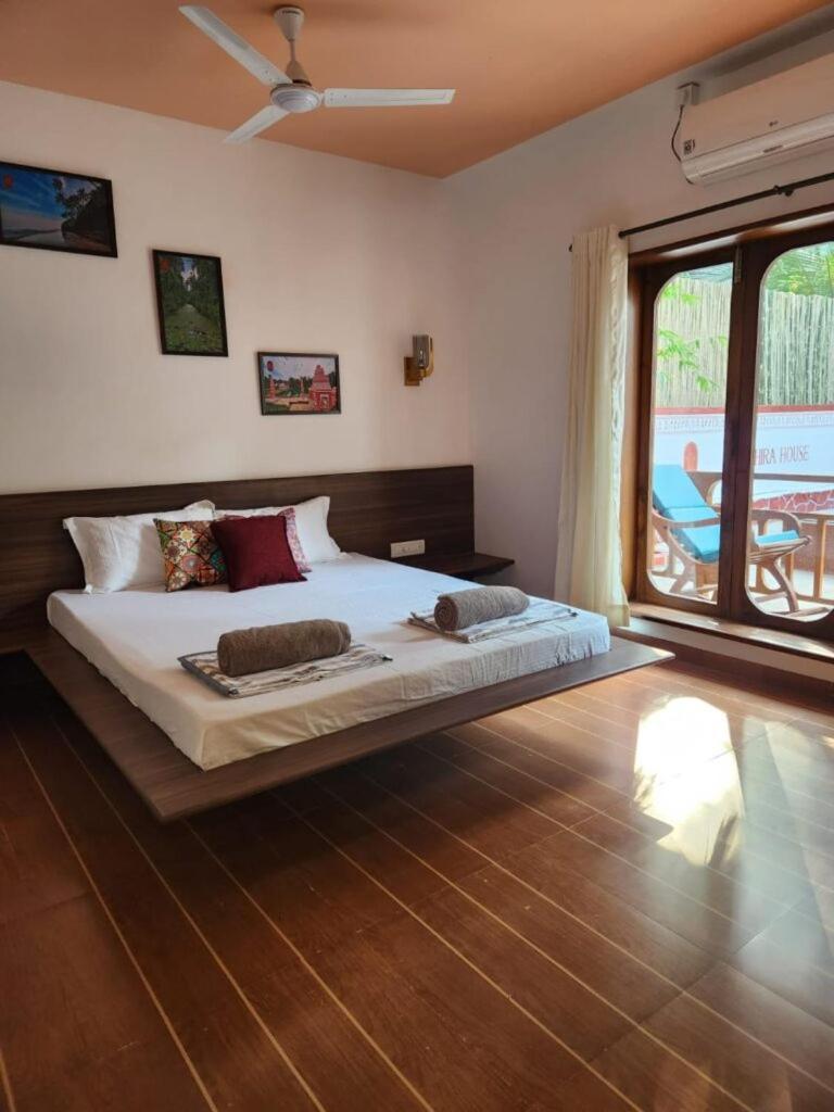 Вилла The Chira House Алибаг Экстерьер фото